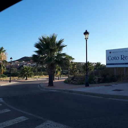 Grosse , Spanien, Andalusien, Costa Del Sol, Sabinillas, Duquesa, Manilva Mit Pool *