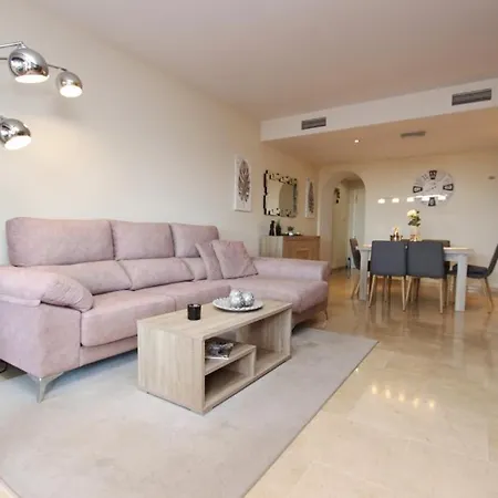 Grosse , Spanien, Andalusien, Costa Del Sol, Sabinillas, Duquesa, Manilva Mit Pool 아파트