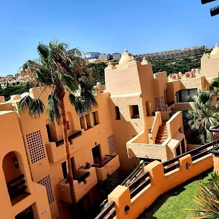 Grosse , Spanien, Andalusien, Costa Del Sol, Sabinillas, Duquesa, Manilva Mit Pool 아파트 산루이스데사비닐라스
