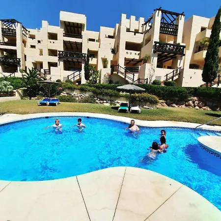 Grosse , Spanien, Andalusien, Costa Del Sol, Sabinillas, Duquesa, Manilva Mit Pool 아파트 산루이스데사비닐라스